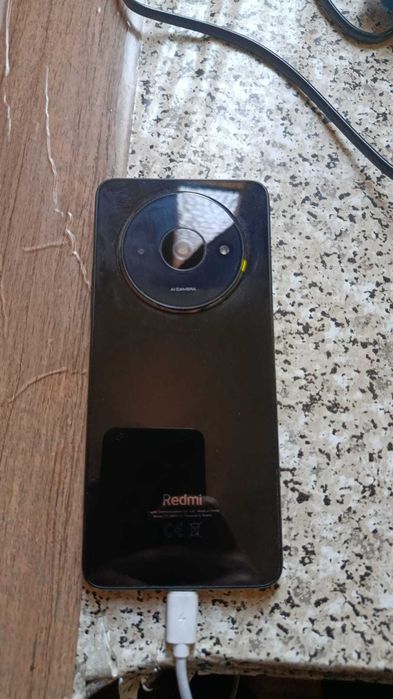 Smartphone XIAOMI Redmi A3 (6.71'' - 4 GB - 128 GB - Preto) Como Novo (Usado durante 1 mês)