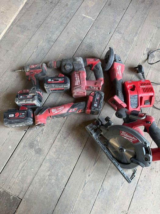Мілвокі  болгарки шуруповерти