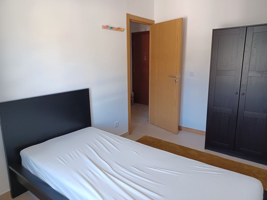 Quarto para arrendar em Marvila