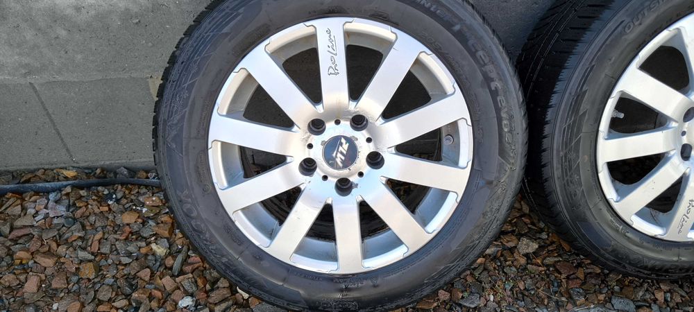 Alufelgi Felgi z Oponami Zima 7JX16 et38 5x120