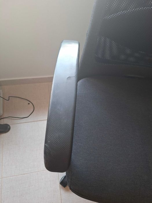 Cadeira escritório IKEA Markus, tamanho médio, em tecido