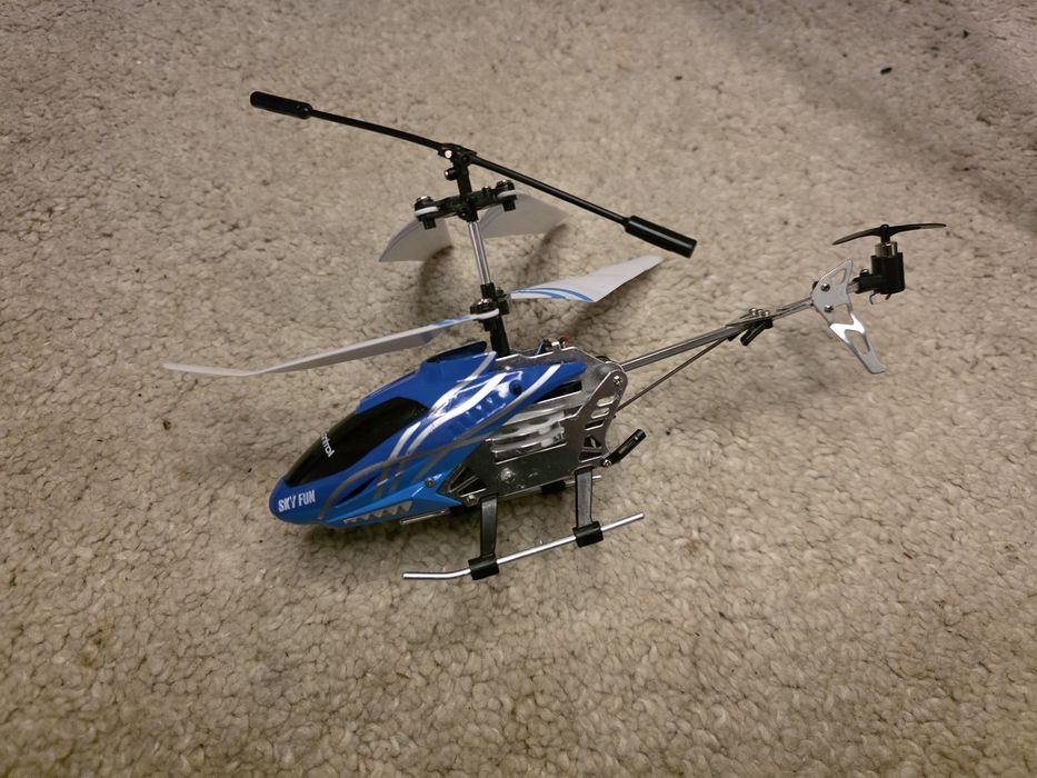 радиоуправляемый вертолет Revell Control «Sky Fun»