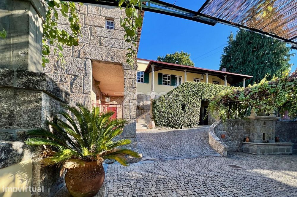 Casa de Agrêllo: casa +1, capela, piscina, jardim – V. N. C. Stº Ti...