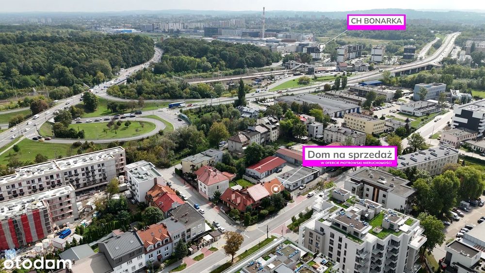 400 metrów od Ronda Matecznego, z ogródkiem