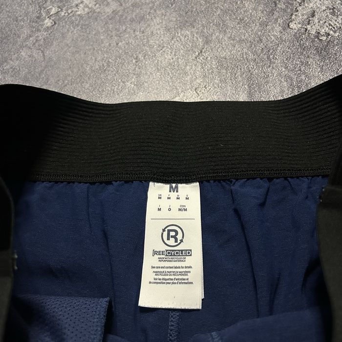 Дуже класні спортивні шорти REEBOK, M-size original НОВИЙ стан