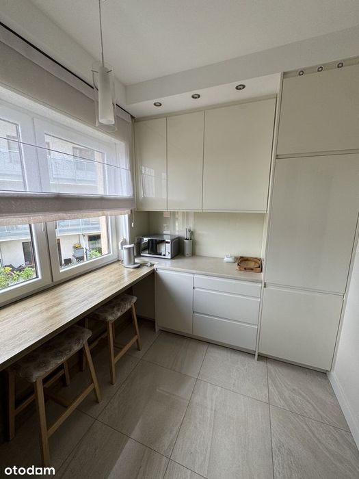 Mieszkanie 3-pokojowe z balkonem i garażem, gotowe do zamieszkania