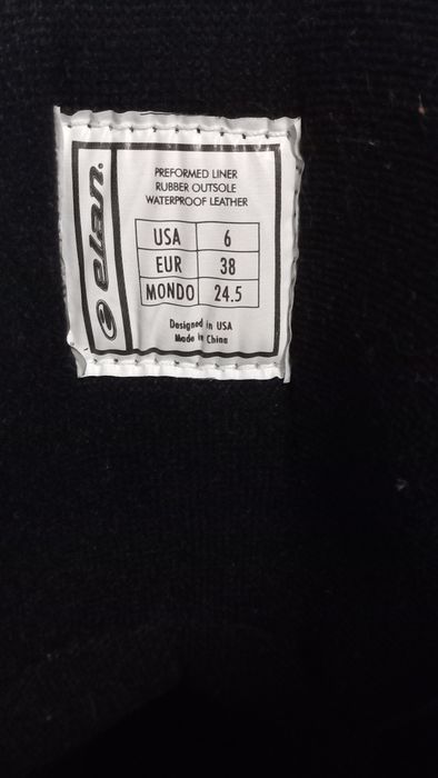 Buty snowboardowe Elany rozmiar 38
