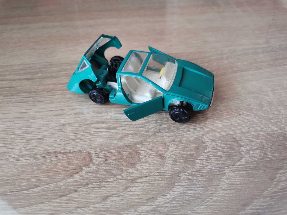 Машинка Alfa Romeo Iguana 1:43 СССР