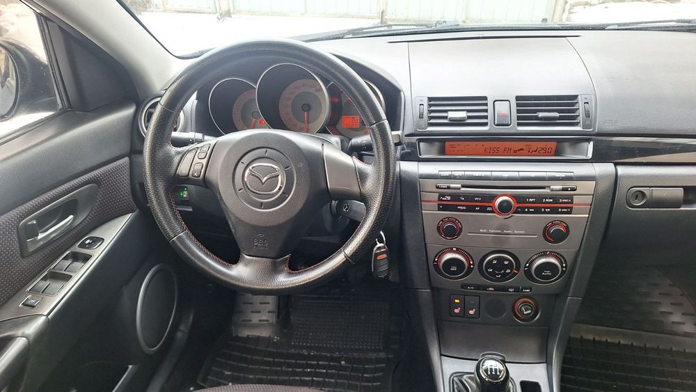 Авто в зразковому стані максимальна комплектація