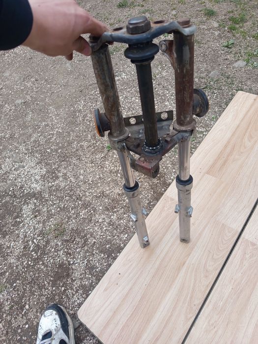 Запчастини на мото