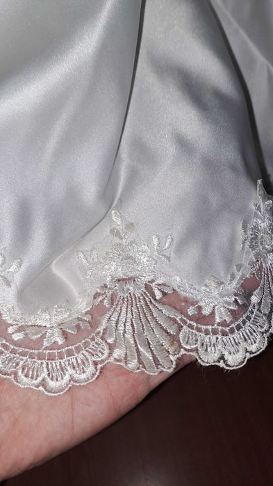 Vestido de noiva com acessórios