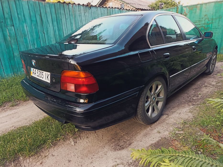 Продаж BMW E39 520i