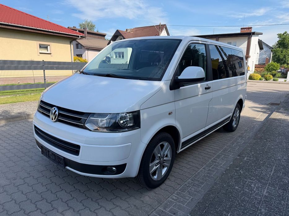 Volkswagen Caravelle 2.0TDI 140km 7 Miejsc EDITION Navi Motylki
