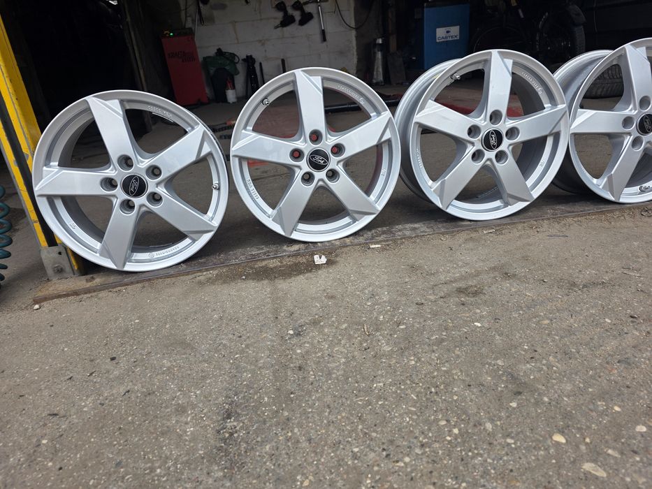 Felgi Aluminiowe Ford R16 5x108 ET50-6.5J