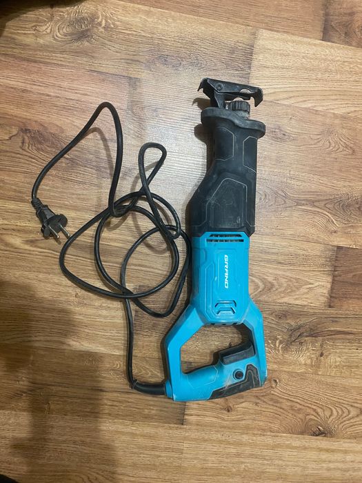 Сабельная пила гранд