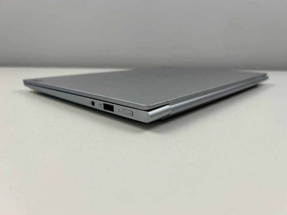 Ноутбук Lenovo Slim 7 14IAP7 14" i7-1260P 16GB DDR5  Intel Iris Xe 512GB NVMe SSD
