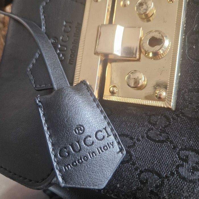 Piękny skórzany plecaczek