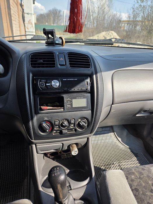 Продам Мазду 323f