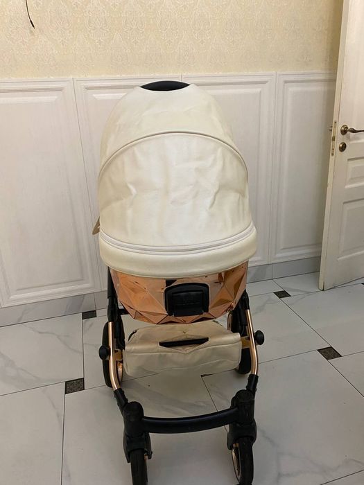 Продається Коляска Junama Diamond 3в1