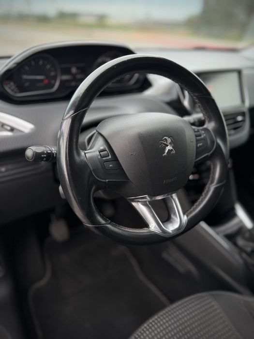Peugeot 208 1.2 Turbo