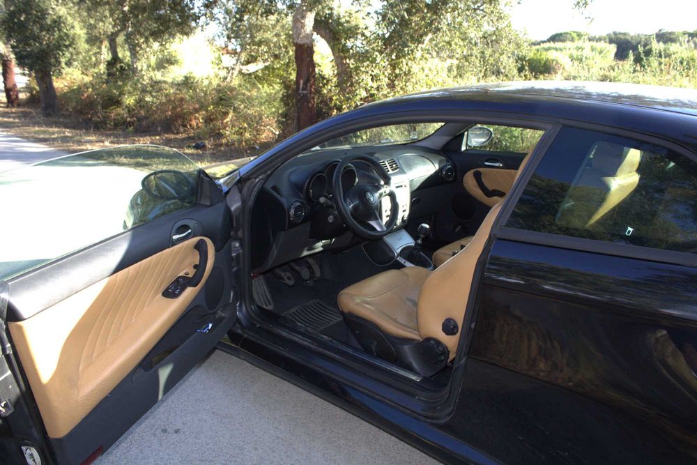 ALFA ROMEO GT 1.9 JTD Impecável !!