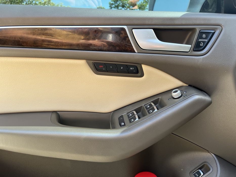 Audi Q5 PREMIUM PLUS 2012  2.0 Quattro
Автомобіль у відмінному стані,