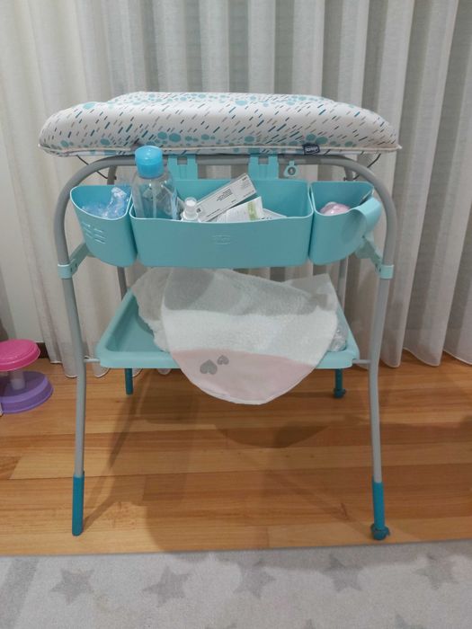 Muda fralda e banheira Chicco