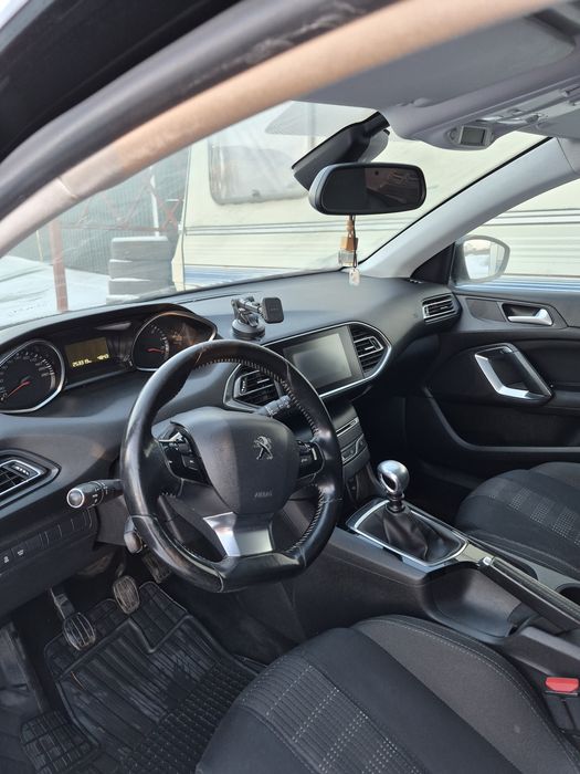 Продам Peugeot 308 sw