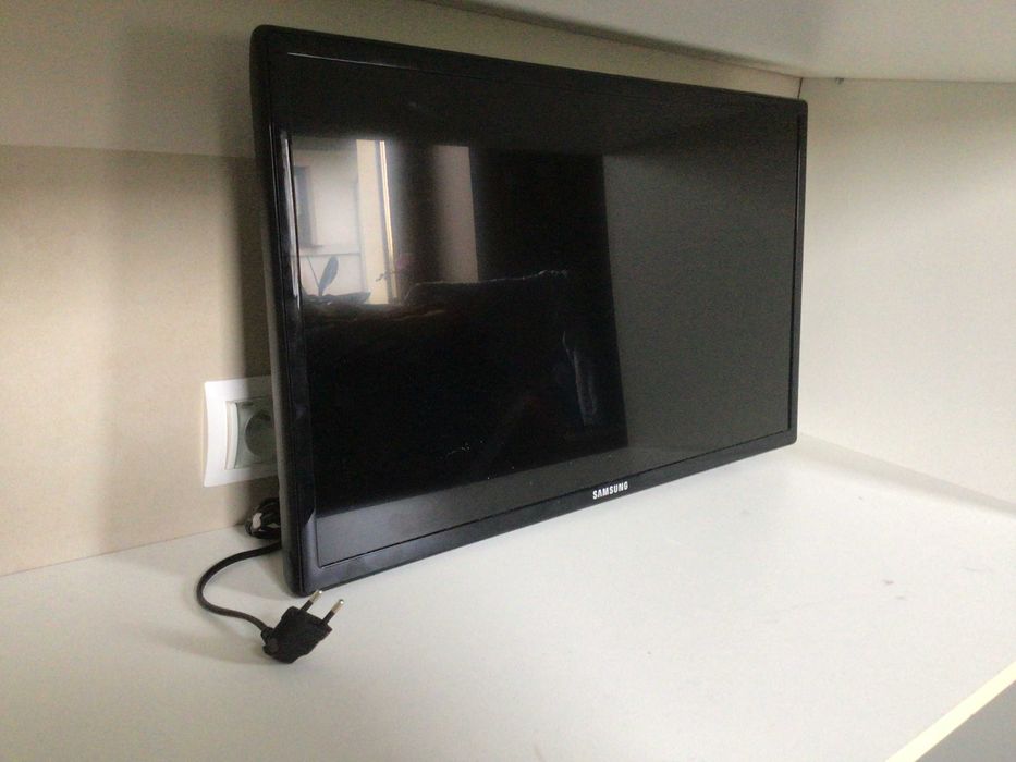 Telewizor Samsung UE26EH4000