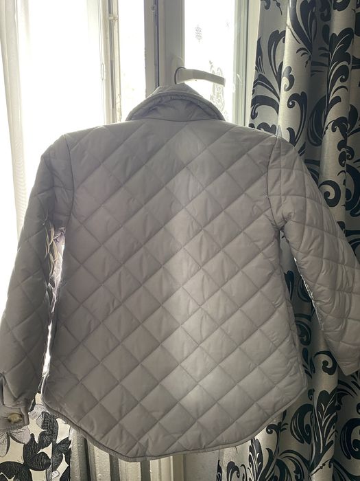 Куртка для дівчинки на осінь.Розмір 146.В дуже хорошому стані