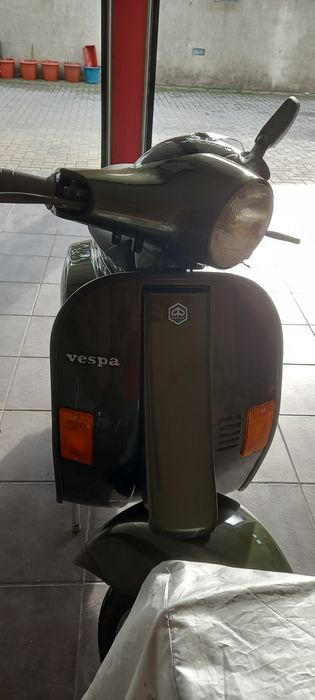Vespa FL 2 restaurada recentemente é só meter gasolina e andar