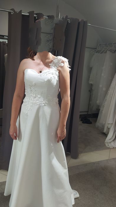 Suknia ślubna klasyczna