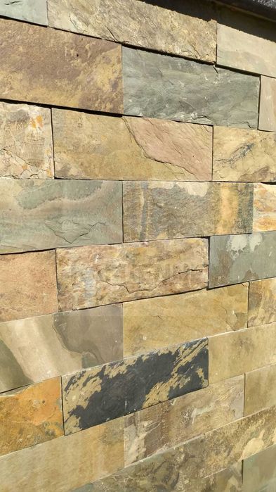 Płytki Łupek California Gold naturalny podłoga ściana elewacja kominek