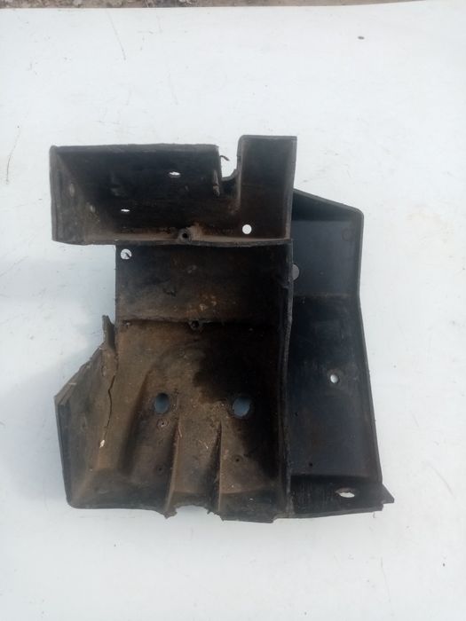 Ящик під акб Ява 638