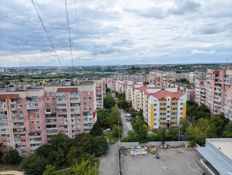 Здається в оренду простора 3 кімнатна квартира