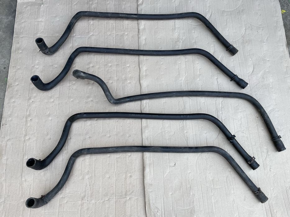 Патрубок шланги трубки тройник на VITO-VIANO W639