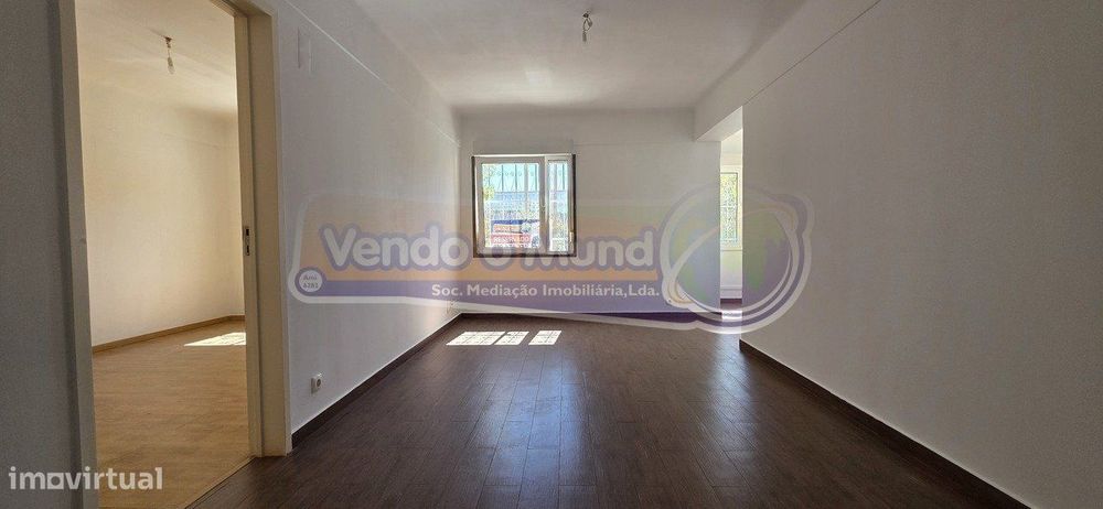 Apartamento T3 em Carnide (LXLX013)