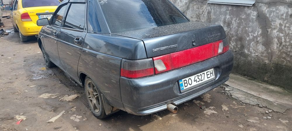 Продам 2110 по машині все работает