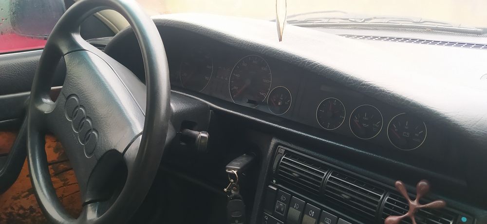 Audi 100 c4 2.6 бензин автомобіль v образка