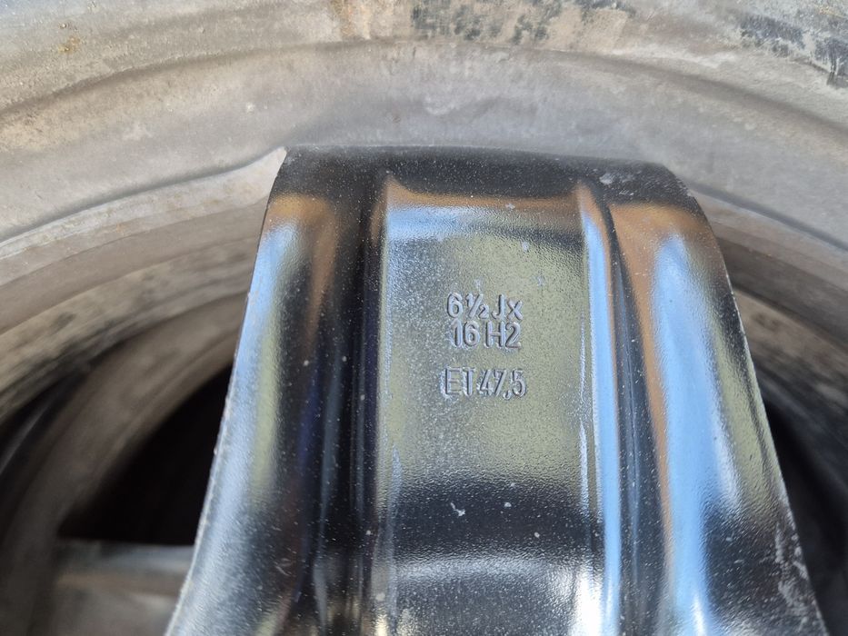 Felgi 16' z oponami, Ford