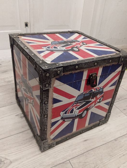 Pudełko vintage LONY 35X35X35 Great Britain
