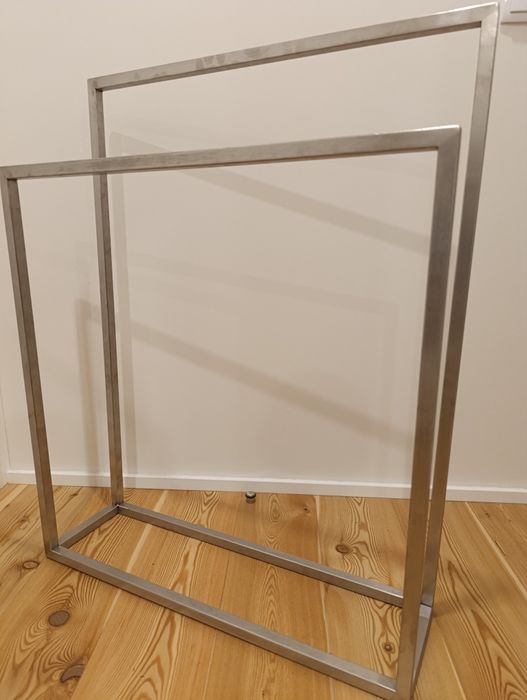 Toalheiro em inox novo