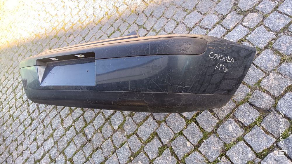 Parachoques SEAT cordoba para choques 2001