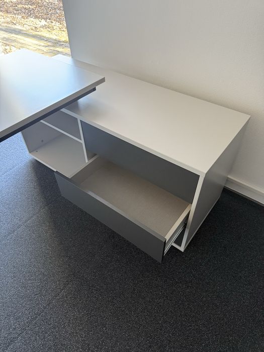 Biurko gabinetowe z komoda