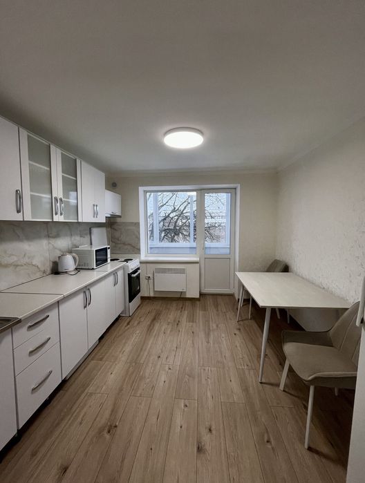 Продається 1-но кімнатна квартира, вул. Севастопольська