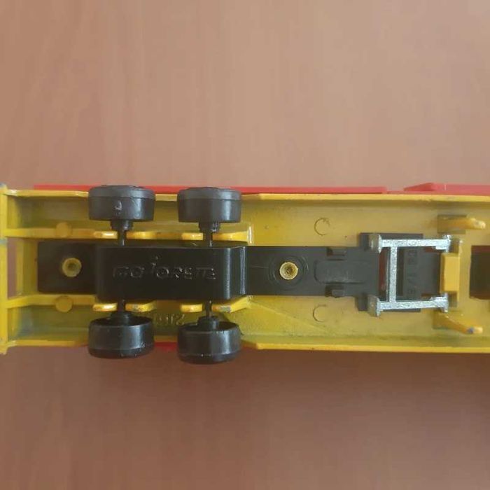 Majorette Super Movers 611 Rocket Magic Circus Semi-circus Trailer