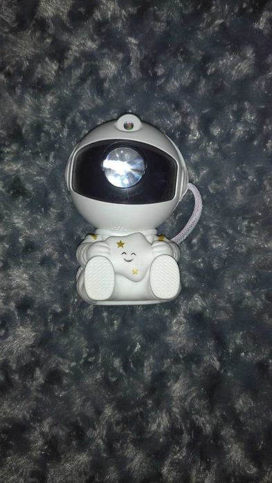 Проектор космонавт