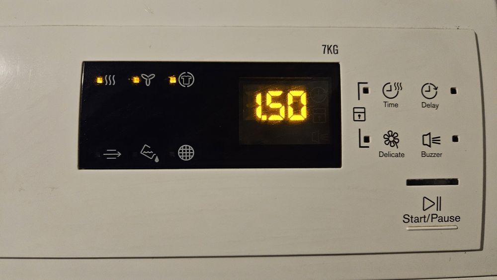 Сушарка сушильна машина Electrolux EDP2074PIW / EDP2074PDW, 7 кг (конденсаційна)