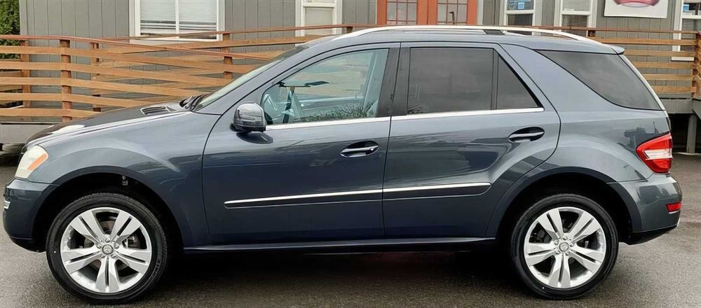 Mercedes-Benz M-Class ML 350 4MATIC      2011