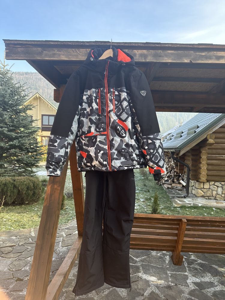 Лижний костюм: 3 500 грн. - Лижні костюми Татарів на Olx